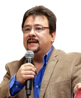 Dr. Claudio Carrillo