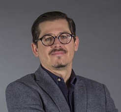 José